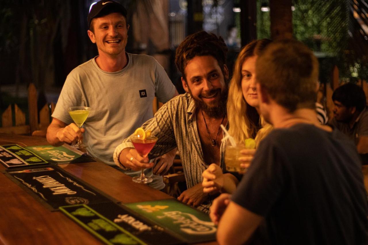 Tuk Tuk Boutique Hotel ネゴンボ エクステリア 写真